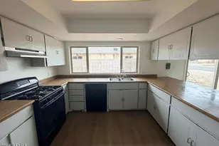 10591 W Alsdorf Rd, Arizona City, AZ 85123 - Photo 8