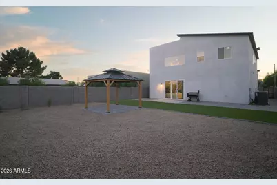 2821 N 28th Place, Phoenix, AZ 85008 - Photo 22