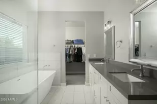 2821 N 28th Pl, Phoenix, AZ 85008 - Photo 10