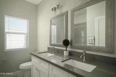 2821 N 28th Place, Phoenix, AZ 85008 - Photo 18