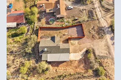 33665 S Incline Drive, Black Canyon City, AZ 85324 - Photo 40