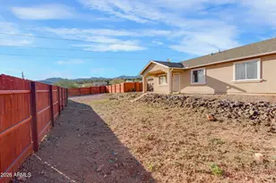 33665 S Incline Dr, Black Canyon City, AZ 85324 - Photo 12