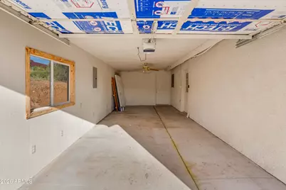 33665 S Incline Drive, Black Canyon City, AZ 85324 - Photo 8