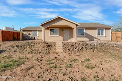 33665 S Incline Drive, Black Canyon City, AZ 85324 - Photo 12