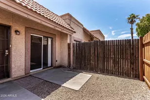 704 N 4th St, Avondale, AZ 85323 - Photo 2