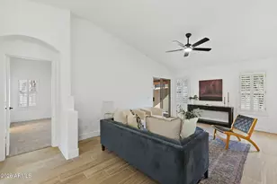 4716 E Lone Cactus Dr, Phoenix, AZ 85050 - Photo 8