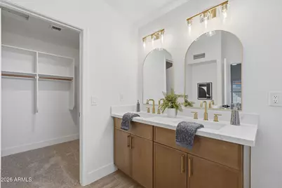 4716 E Lone Cactus Drive, Phoenix, AZ 85050 - Photo 28