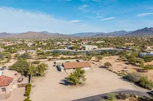 4224 E Ashler Hills Dr, Cave Creek, AZ 85331 - Photo 2