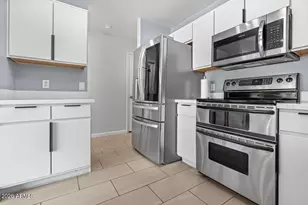 8830 N 20th Dr, Phoenix, AZ 85021 - Photo 2