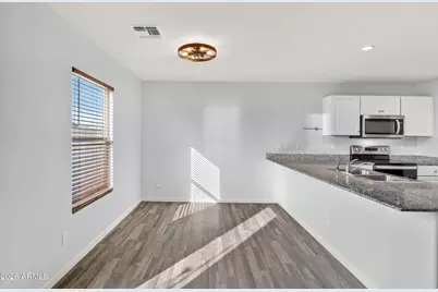 117 W Taylor Avenue, Coolidge, AZ 85128 - Photo 2