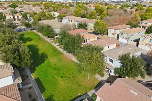 1570 S Avocet St, Gilbert, AZ 85296 - Photo 32