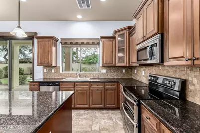 16111 W Glenrosa Avenue, Goodyear, AZ 85395 - Photo 18