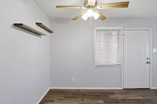 4051 W Palomino Rd, Phoenix, AZ 85019 - Photo 14