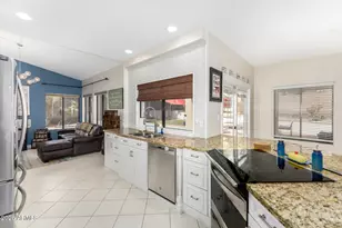 3911 E Shannon St, Phoenix, AZ 85044 - Photo 10