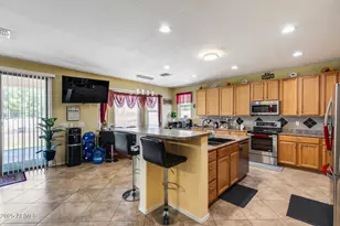 7604 N 87th Dr, Glendale, AZ 85305 - Photo 14