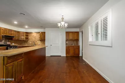 7340 N 7th Avenue, Phoenix, AZ 85021 - Photo 10