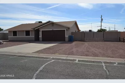 445 E Osage Avenue, Apache Junction, AZ 85119 - Photo 2