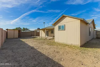 8051 W Mariposa Drive, Phoenix, AZ 85033 - Photo 18