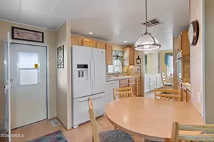 305 S Val Vista Dr, Mesa, AZ 85204 - Photo 16