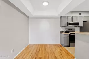 10610 S 48th St, Phoenix, AZ 85044 - Photo 6