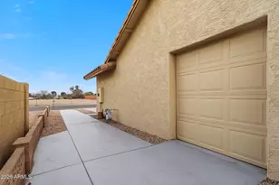 14234 S Country Club Way, Arizona City, AZ 85123 - Photo 26