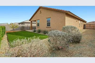 17588 W Country Club Terrace, Surprise, AZ 85387 - Photo 32