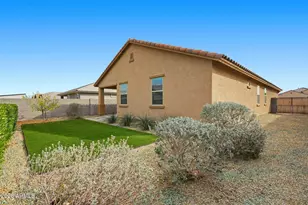 17588 W Country Club Terrace, Surprise, AZ 85387 - Photo 32