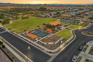 17588 W Country Club Terrace, Surprise, AZ 85387 - Photo 34