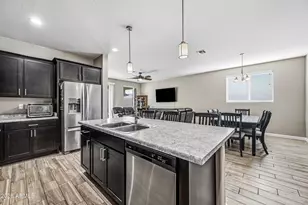 17997 W Louise Dr, Surprise, AZ 85387 - Photo 10