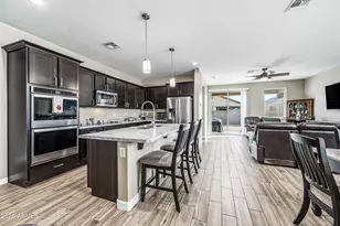 17997 W Louise Dr, Surprise, AZ 85387 - Photo 8