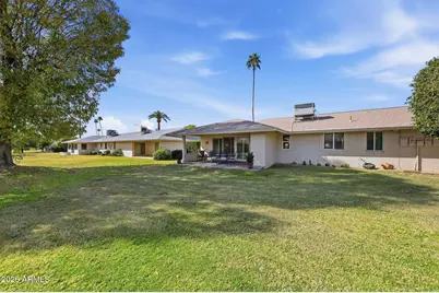 10438 W Saratoga Circle, Sun City, AZ 85351 - Photo 34