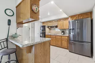 10438 W Saratoga Cir, Sun City, AZ 85351 - Photo 18