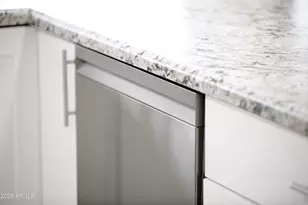 2924 West Myrtle Ave, Phoenix, AZ 85051 - Photo 18