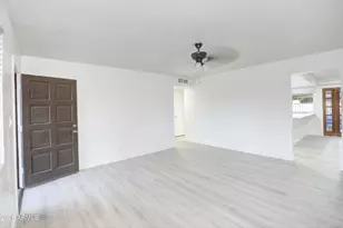 2924 West Myrtle Ave, Phoenix, AZ 85051 - Photo 8