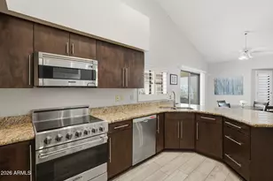 1020 E Desert Cove Ave, Phoenix, AZ 85020 - Photo 2