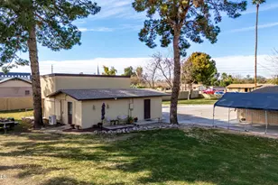 8201 W Country Gables Dr, Peoria, AZ 85381 - Photo 30