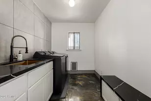 8201 W Country Gables Dr, Peoria, AZ 85381 - Photo 28