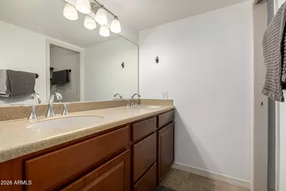 8201 W Country Gables Drive, Peoria, AZ 85381 - Photo 16