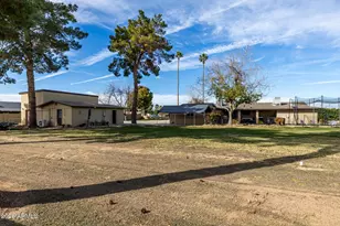 8201 W Country Gables Dr, Peoria, AZ 85381 - Photo 48