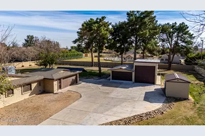 8201 W Country Gables Drive, Peoria, AZ 85381 - Photo 50