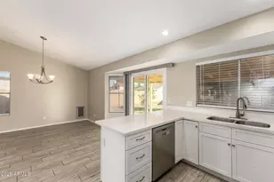 8057 W Dreyfus Dr, Peoria, AZ 85381 - Photo 12