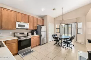 2537 W Novak Way W, Phoenix, AZ 85041 - Photo 28