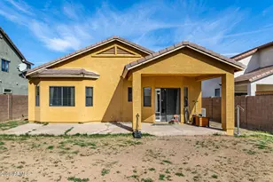2537 W Novak Way W, Phoenix, AZ 85041 - Photo 10