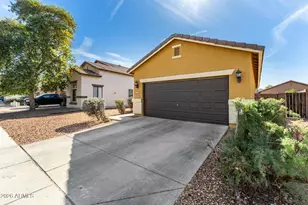 2537 W Novak Way W, Phoenix, AZ 85041 - Photo 4