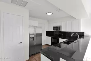 1124 E Rose Ln, Phoenix, AZ 85014 - Photo 10