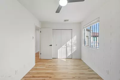 2824 E Chipman Road, Phoenix, AZ 85040 - Photo 10