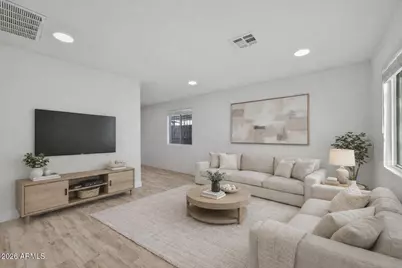 2824 E Chipman Road, Phoenix, AZ 85040 - Photo 4