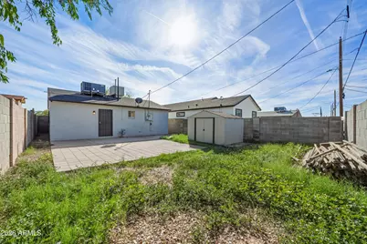 2824 E Chipman Road, Phoenix, AZ 85040 - Photo 18