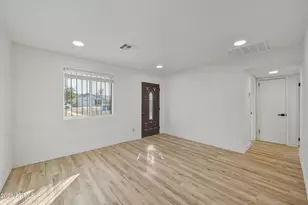 2824 E Chipman Rd, Phoenix, AZ 85040 - Photo 4