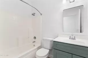 930 E Pedro Rd, Phoenix, AZ 85042 - Photo 24